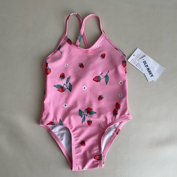 Old Navy Toddler 2pack Swimsuit - Picture 11 of 15